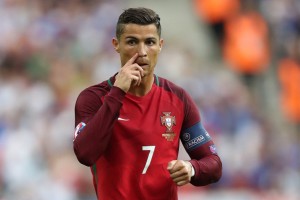 开云官网-尼克斯爆冷勇士，米切尔如何用平凡撕碎传奇