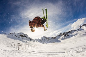 开云体育-压哨绝杀与奥运门票，爱德华兹在撕裂声中完成成人礼