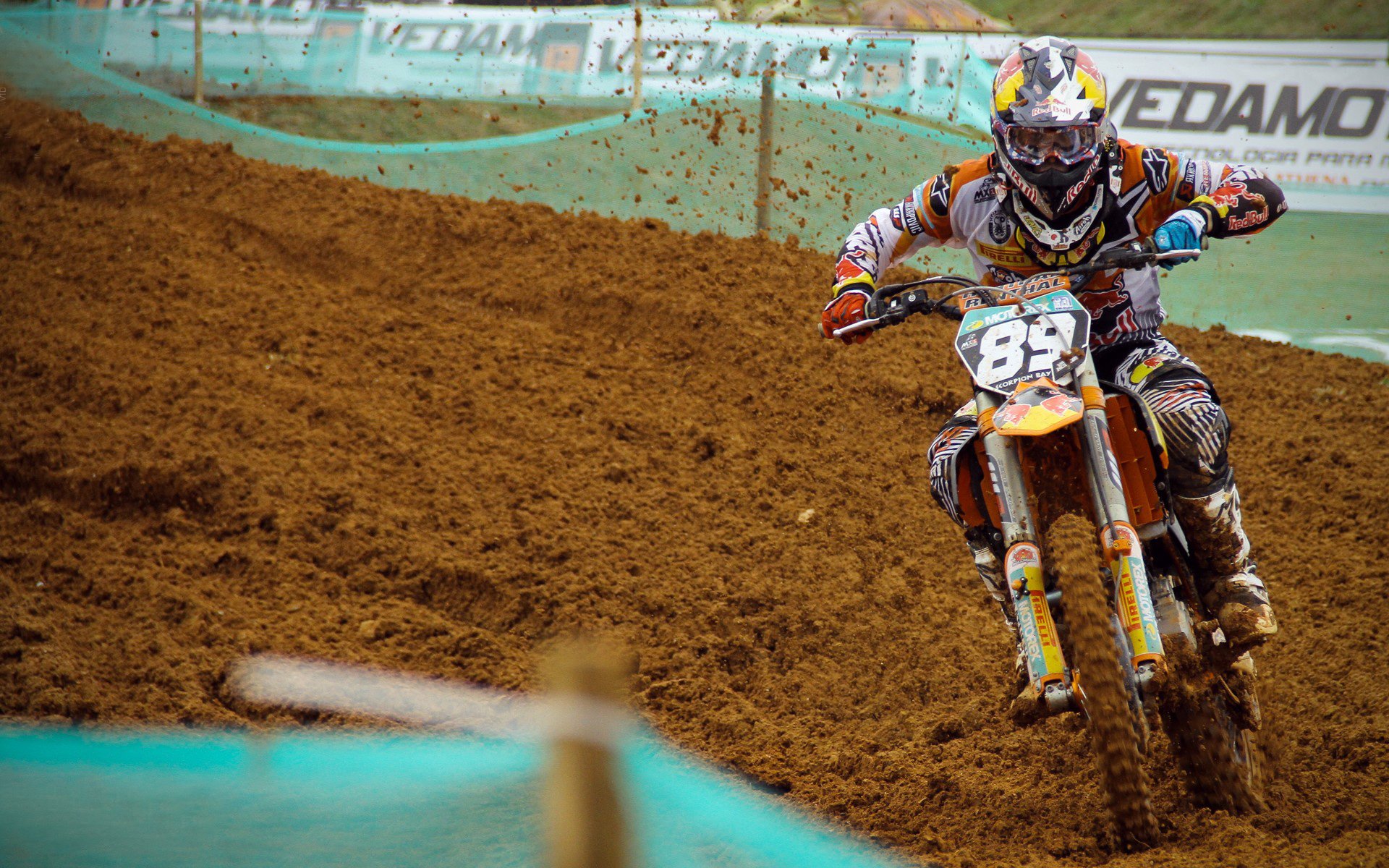 萨卡，撕裂美洲暗夜的英伦闪电