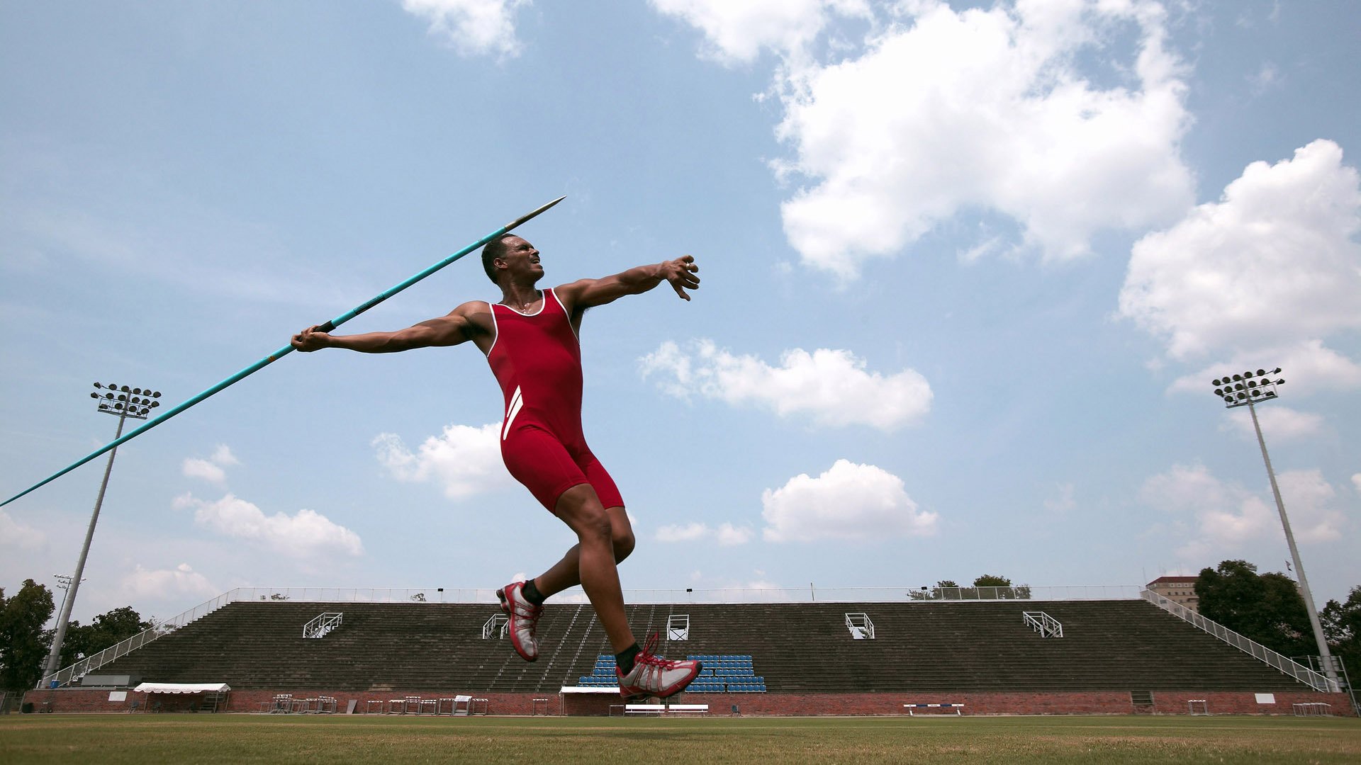 塔图姆爆发，当NBA巅峰对决胜出上海队，我们看到了什么？
